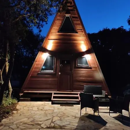 A-frame Off The Grid Holiday home
